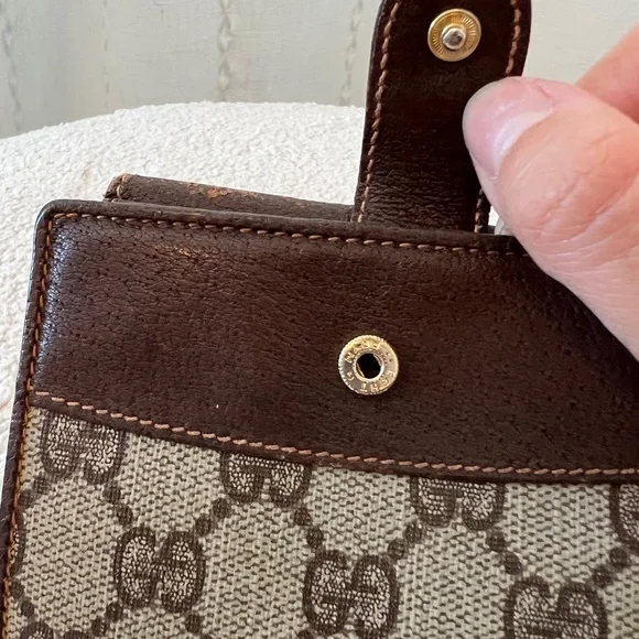 Authentic Gucci Wallet Color Brown Bi-fold GG Sherry line - Picture 8 of 11